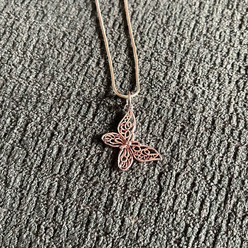 3/$25 🍀BRAND NEW* Butterfly necklace - Picture 3 of 4